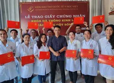 TUYỂN SINH KHÓA HỌC XOA BÓP – BẤM HUYỆT TẠI TP.HCM