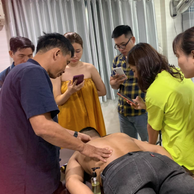 PHỤC HỒI CHỨC NĂNG VẬN ĐỘNG – KHƠI DẬY SỨC MẠNH CƠ XƯƠNG KHỚP